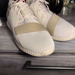 UnderArmour ThreadBourne Shift